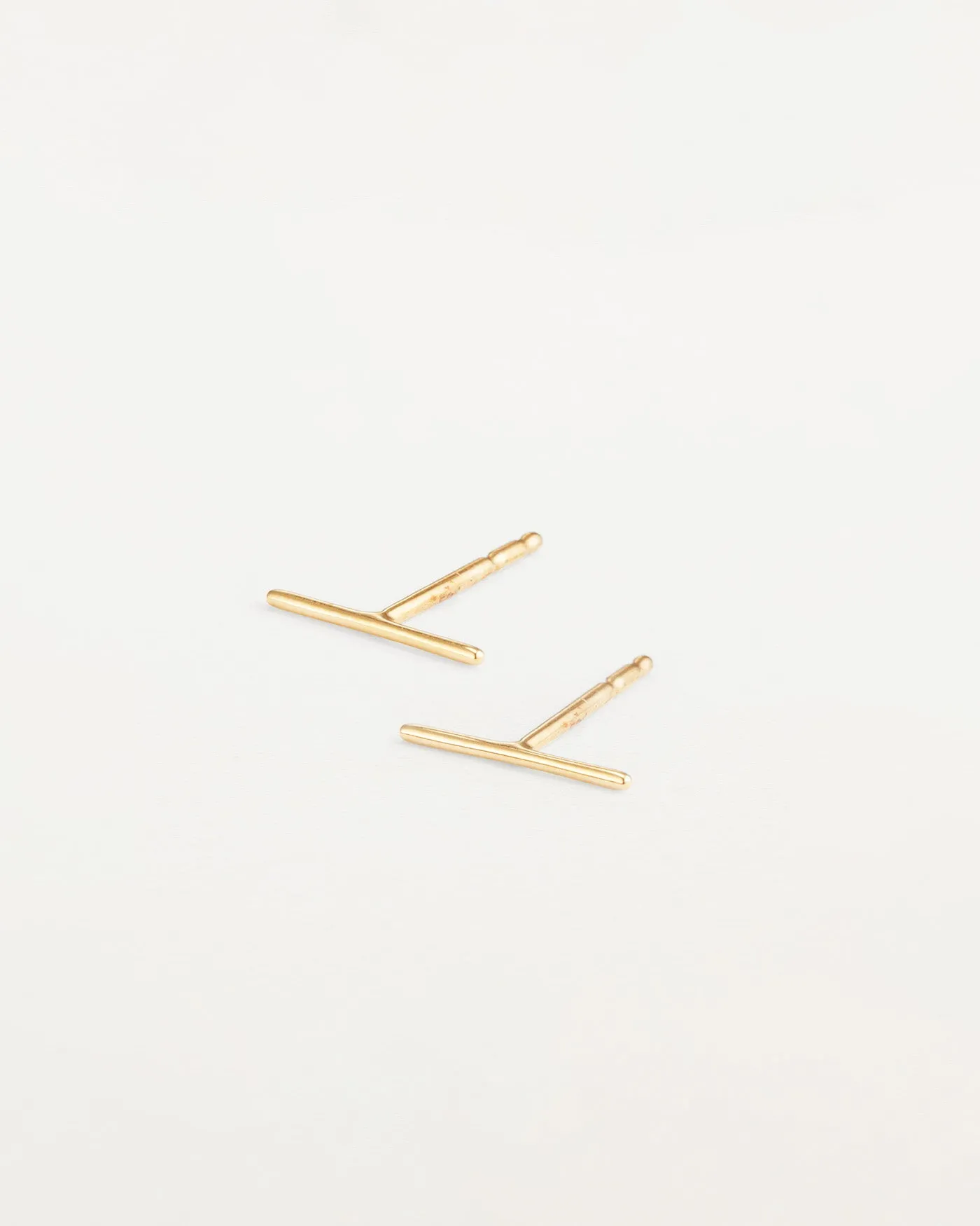 14K Gold Bar Stud