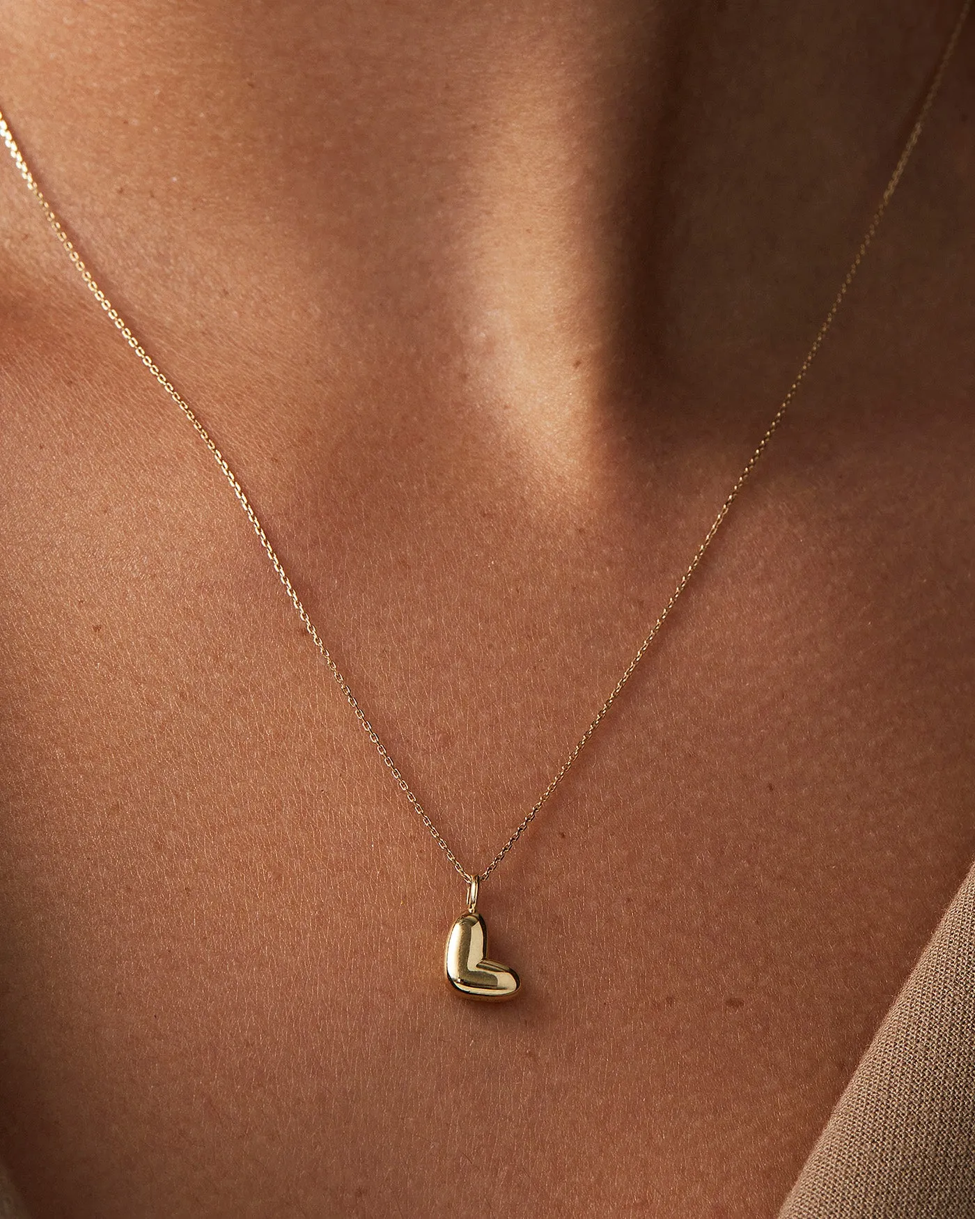 14K Gold Bubble Letter Necklace - L