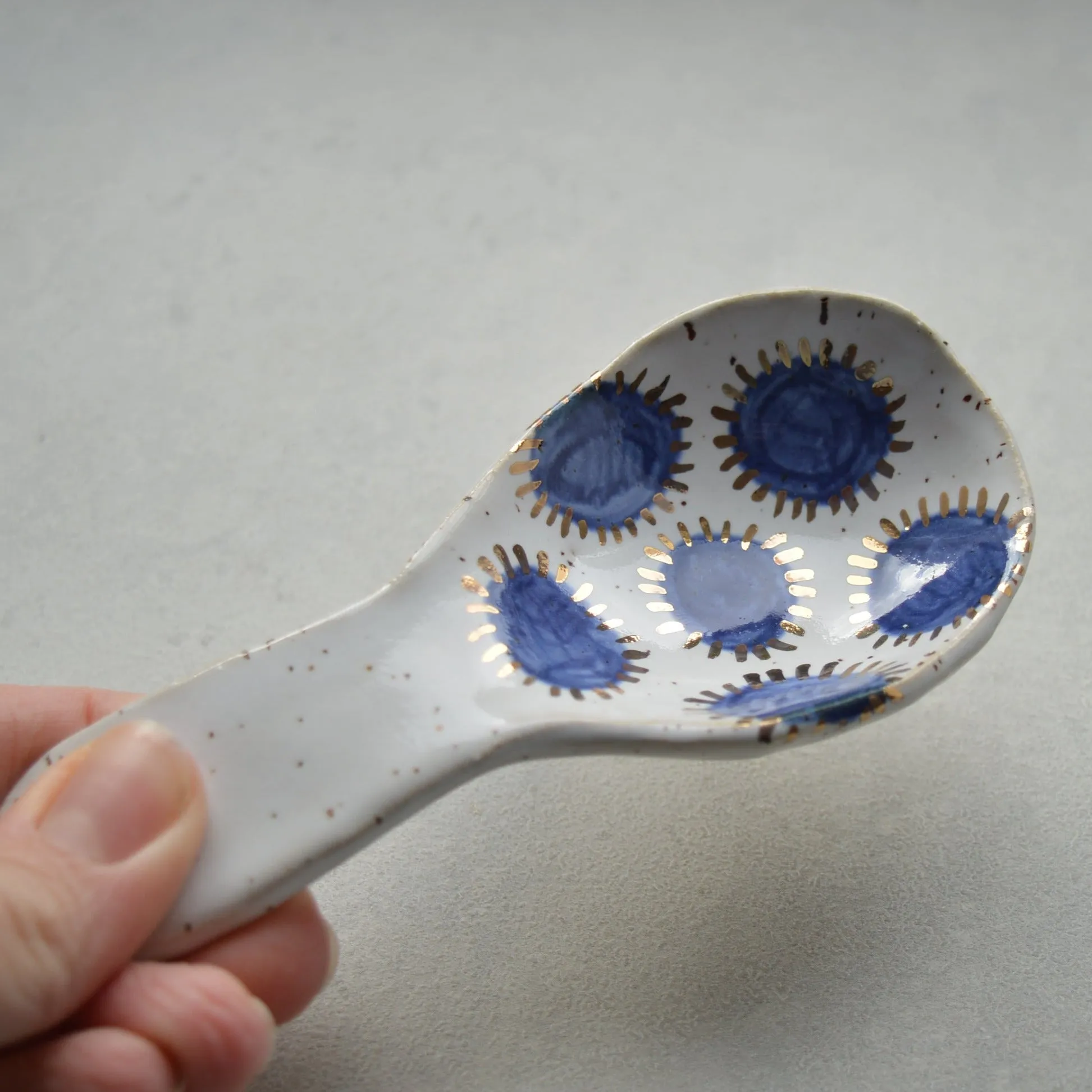 Ceramic scoop Nr. 9