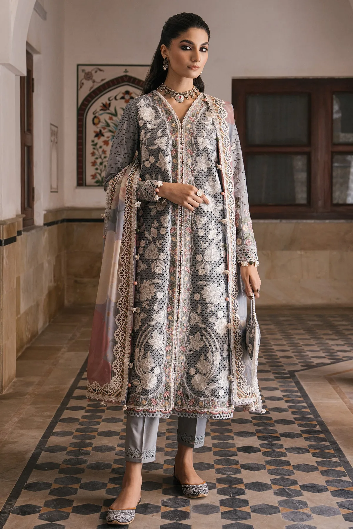 Embroidered Luxury Lawn SL24-D3