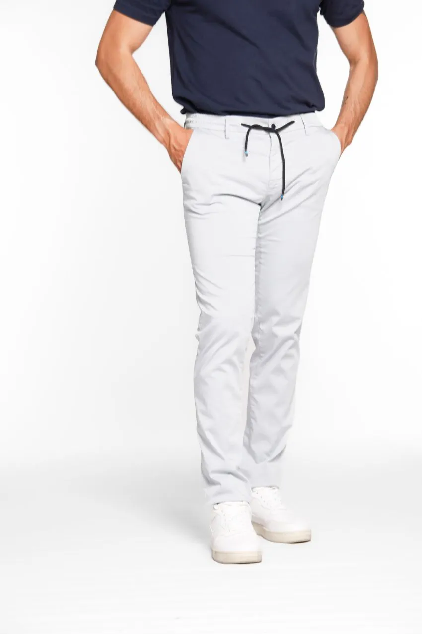 Milano Jogger Travel pantalone chino jogger uomo in raso tecnico travel stretch extra slim