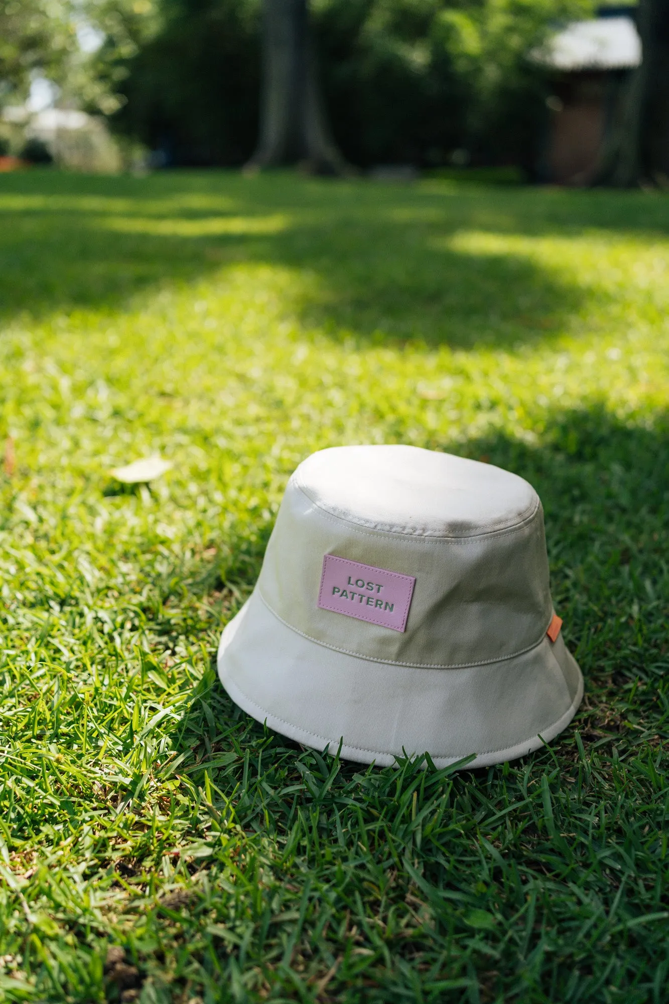 "Forest" Cotton Reversible Bucket Hat - Cream