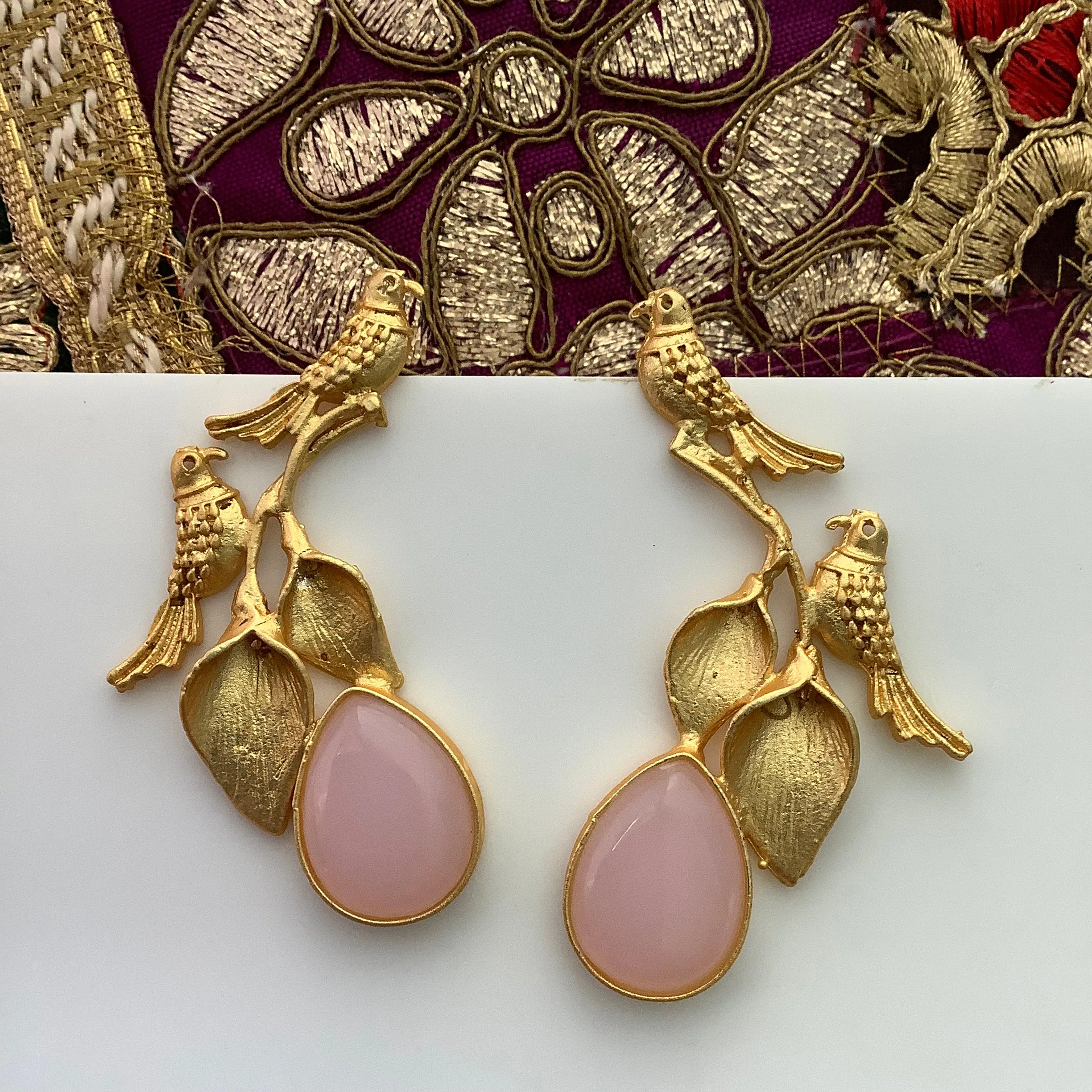 Salvanity Golden Brass Twin Bird Stone Earrings (Monalisa Pink)