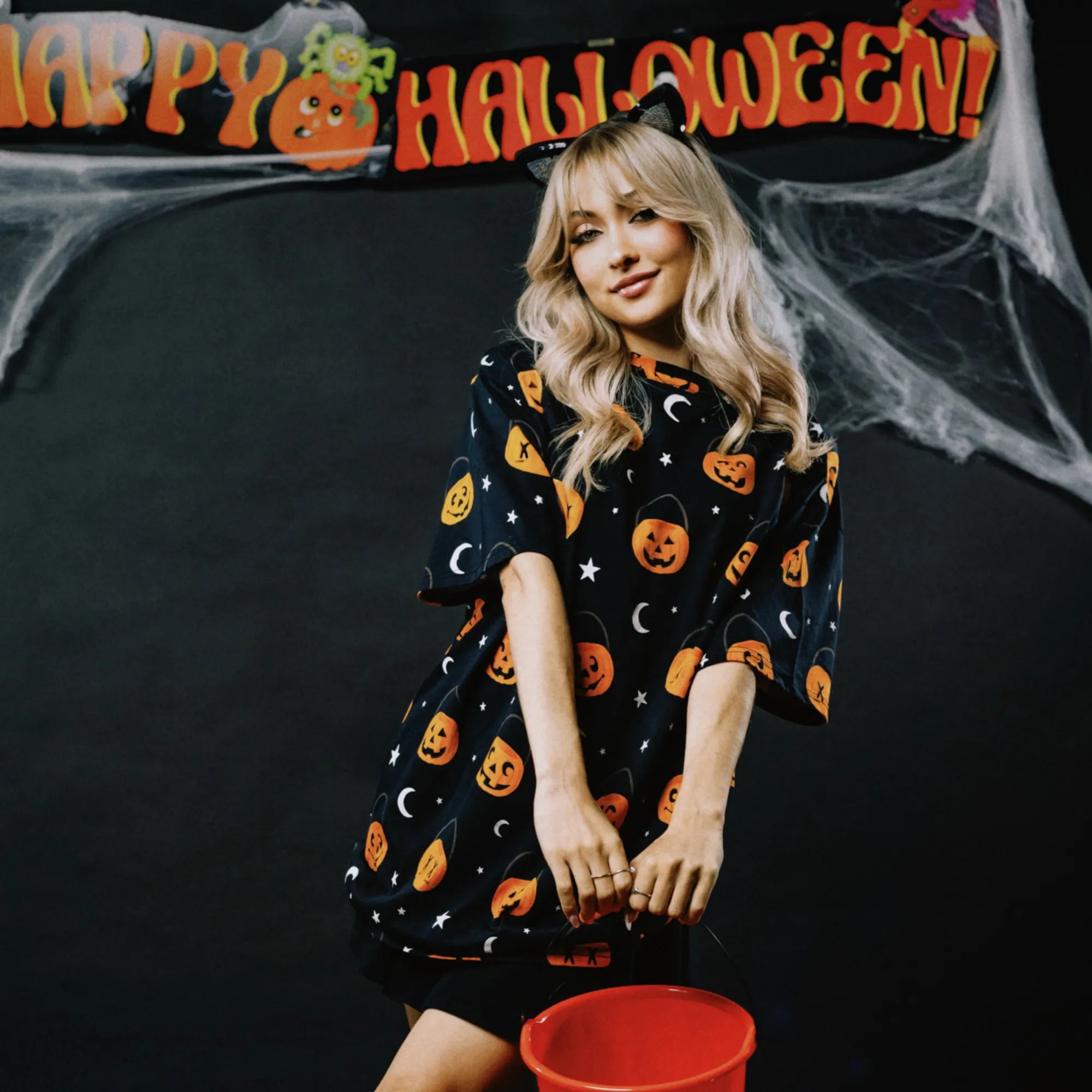 Scareworthy Pumpkin Bucket T-Shirt Dress