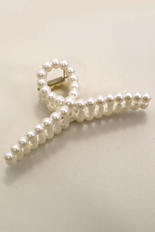 The Chantelle Pearl Hair Claw Clip